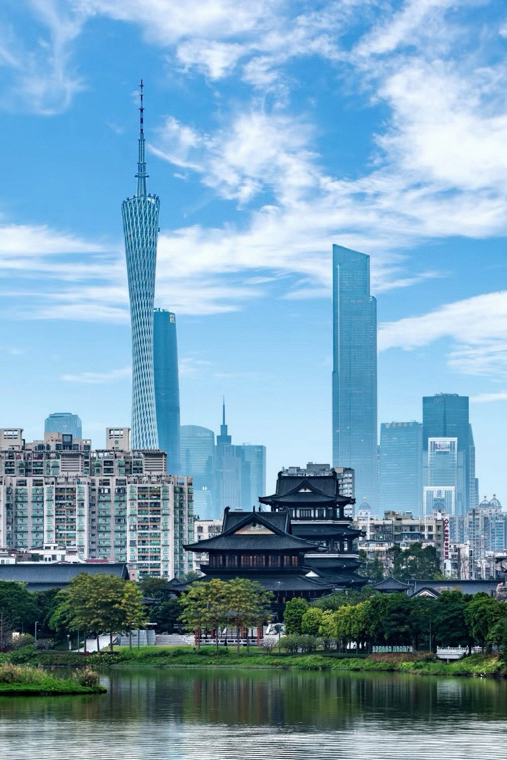 广东，繁华与绿色交响的播音稿篇章